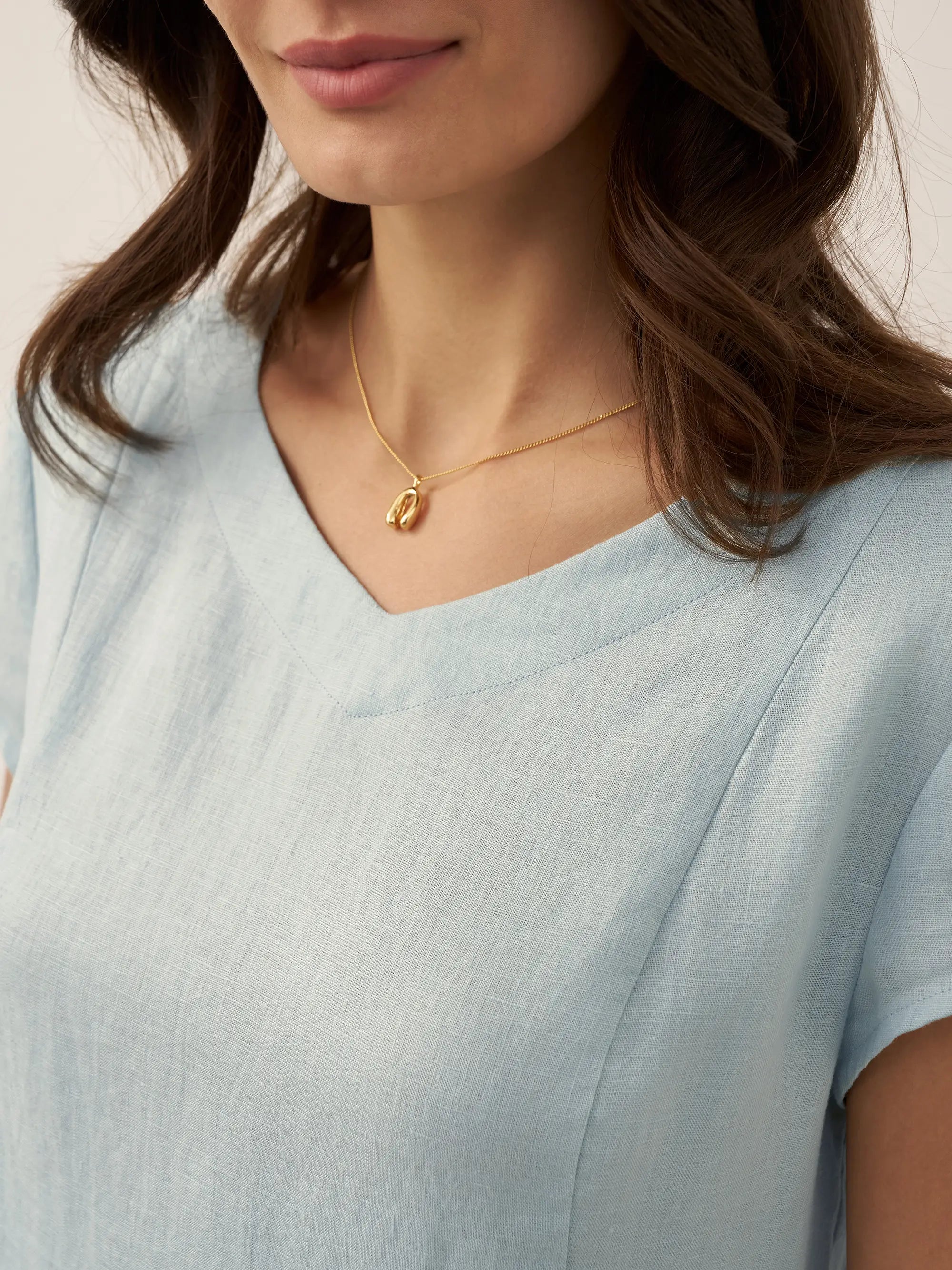 EMMA_Robe-bleu-detail-vue-de-face