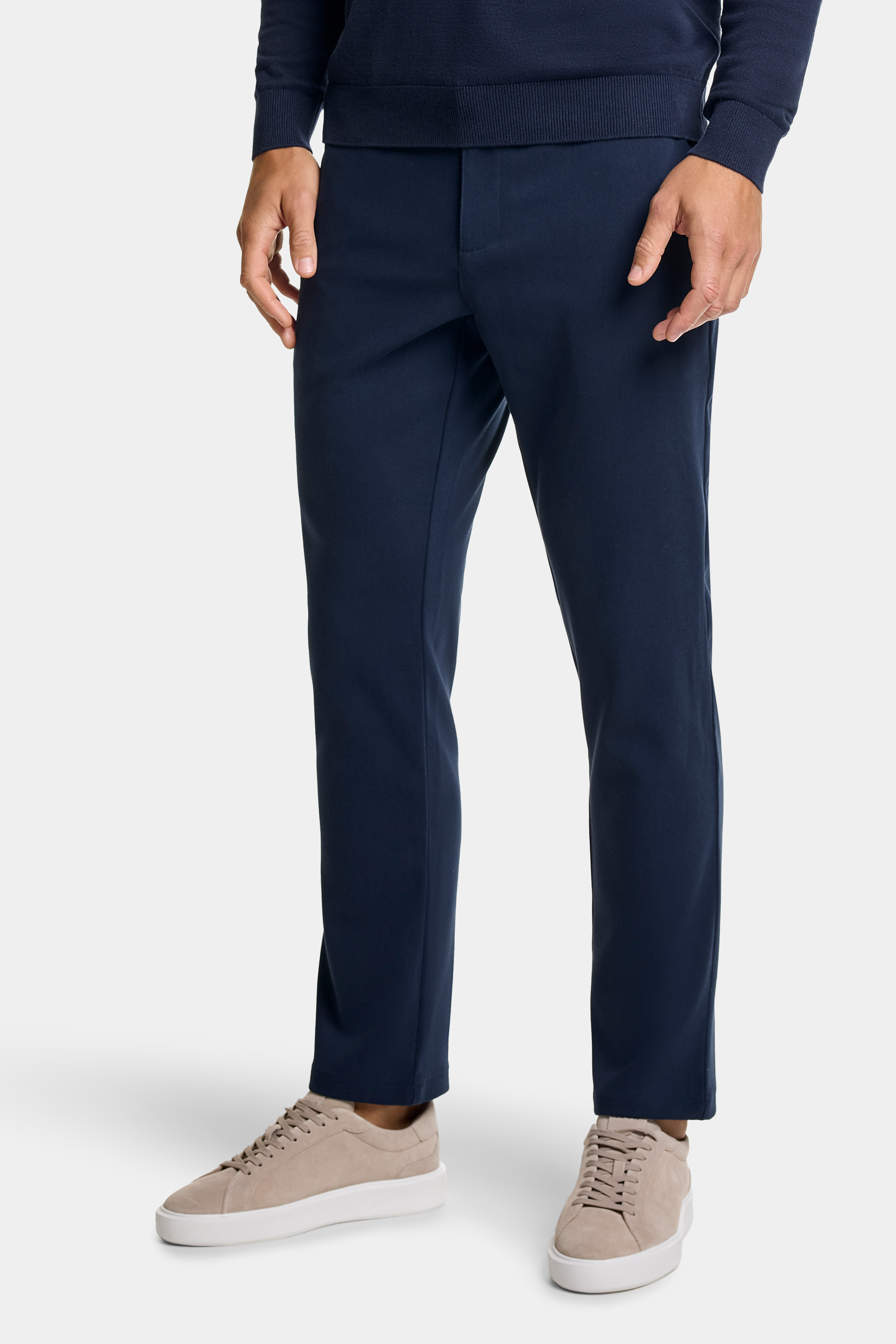MAÉL | Le severo slim chino