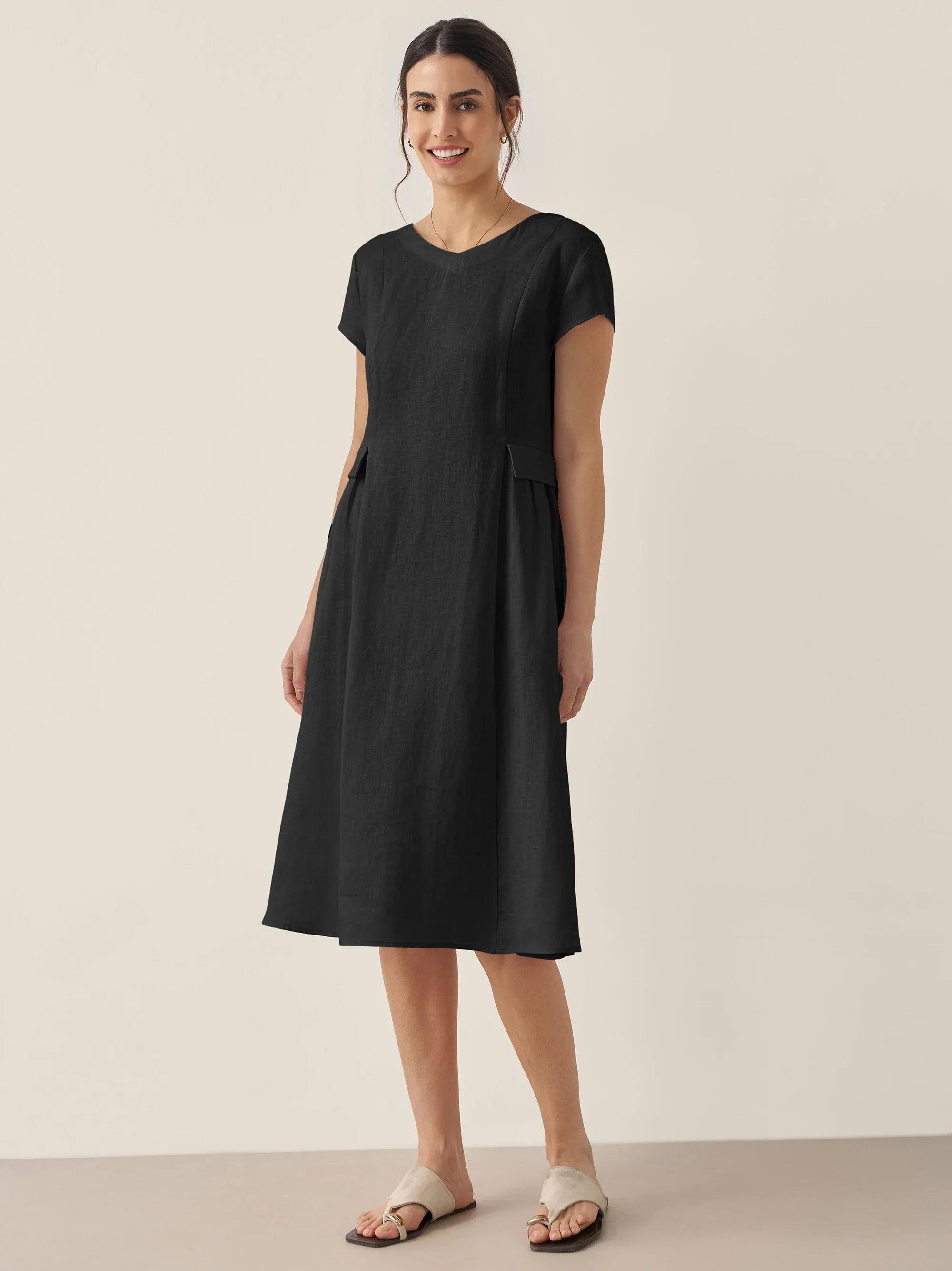 EMMA_Robe-noir-vue-de-face