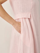 EMMA_Robe-rose-detail-vue-de-côté